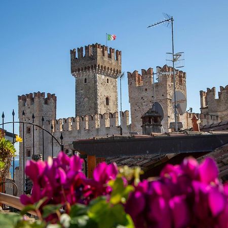 Sirmione4U - Domus By The Castle Daire Dış mekan fotoğraf
