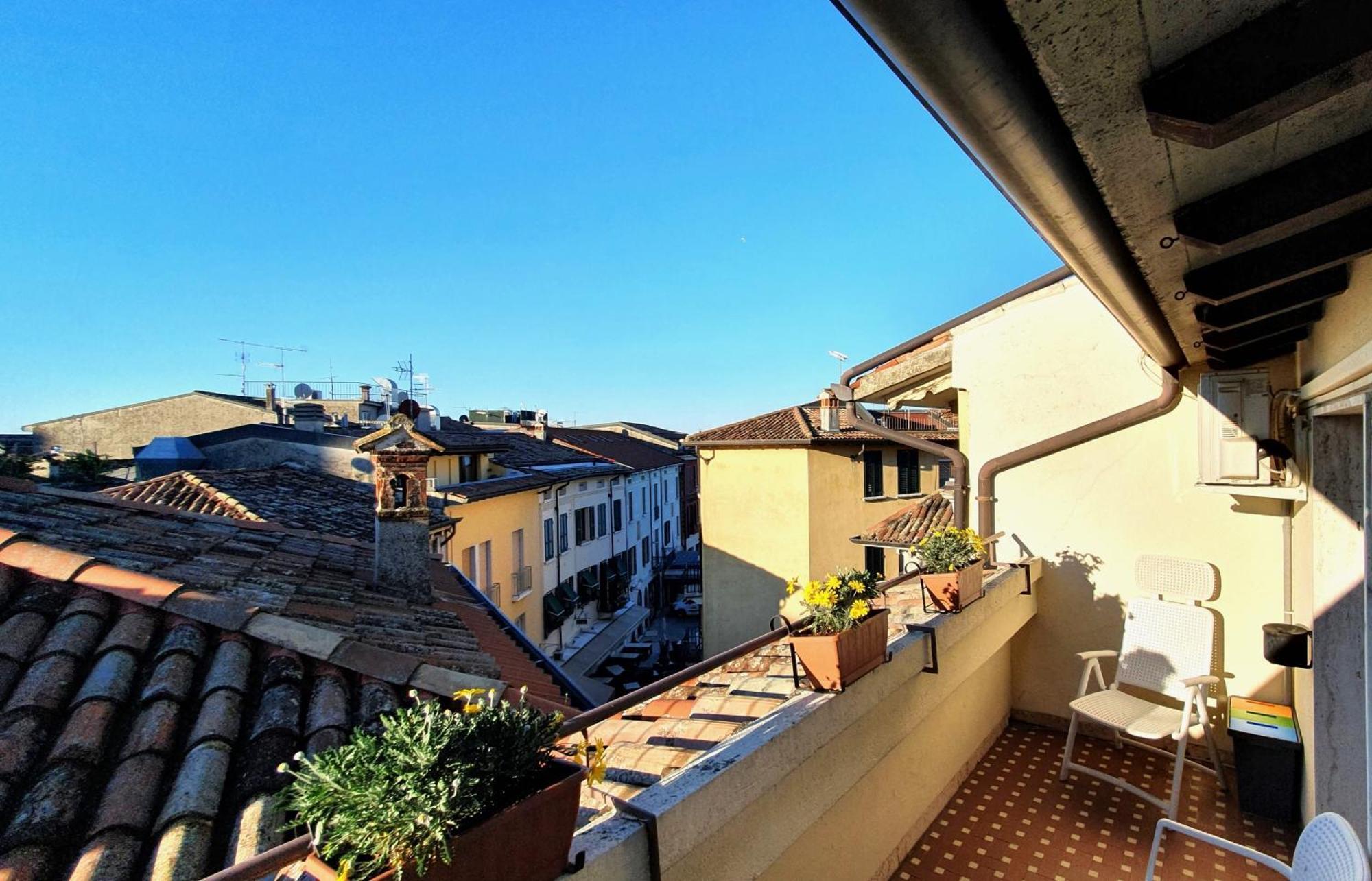 Sirmione4U - Domus By The Castle Daire Dış mekan fotoğraf