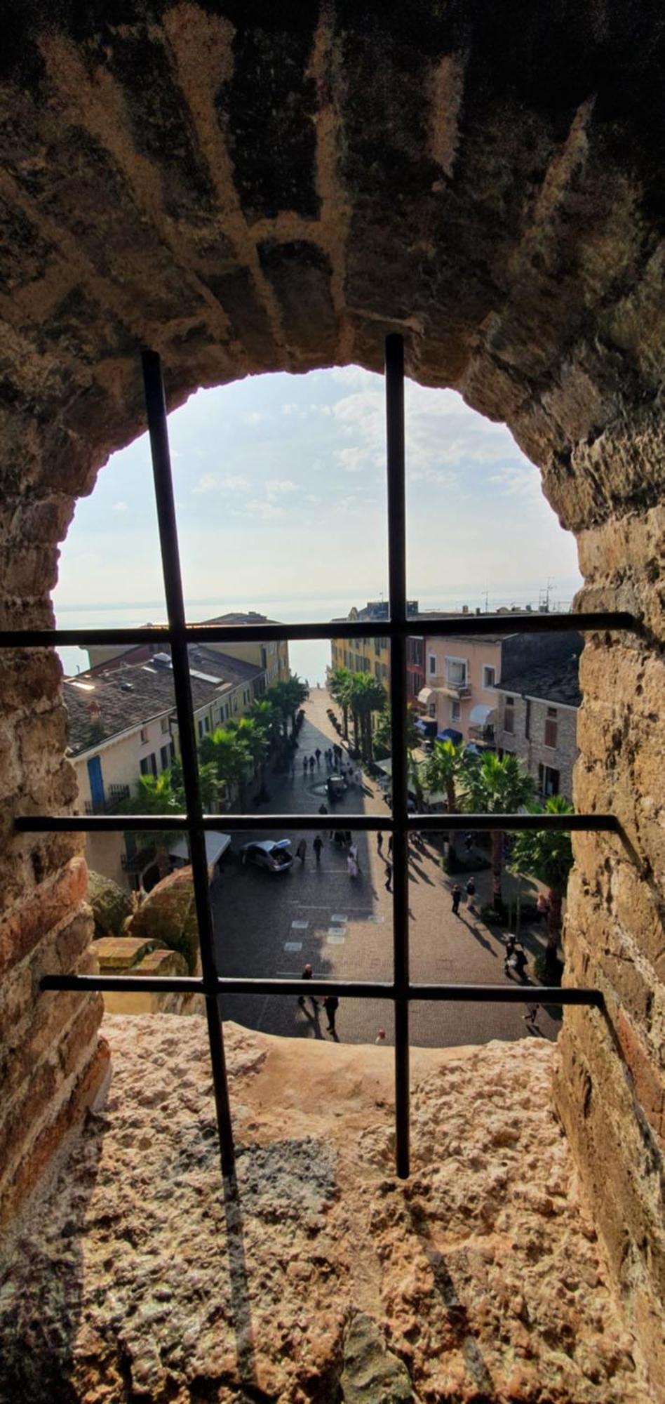 Sirmione4U - Domus By The Castle Daire Dış mekan fotoğraf